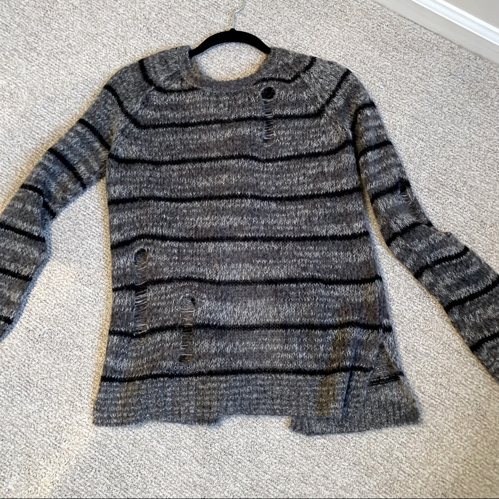 Pamela Geller sweater